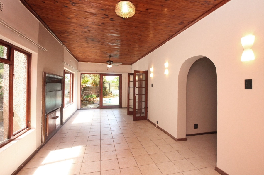 To Let 4 Bedroom Property for Rent in Welgemoed Western Cape